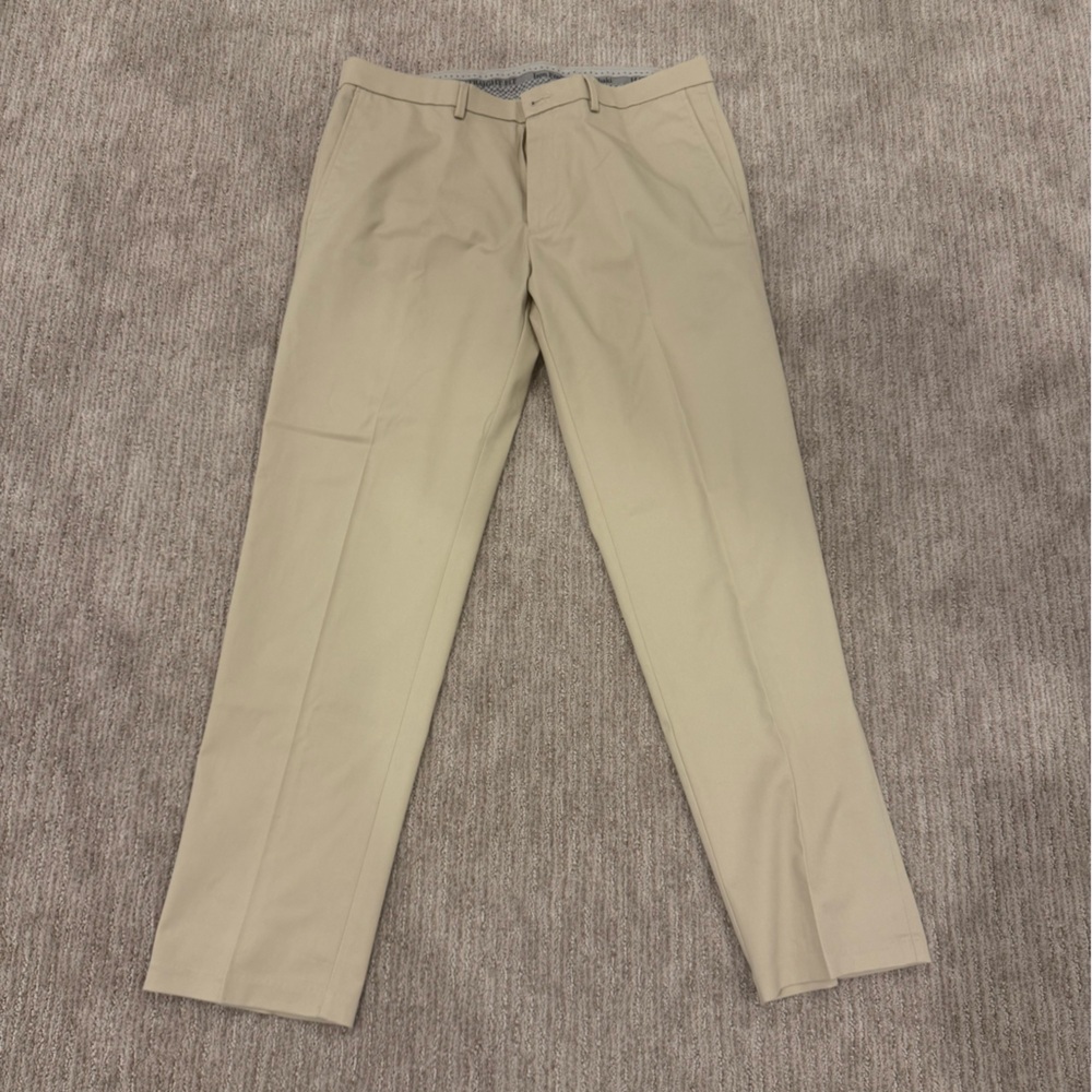 NWOT - Haggar Men's Khaki Chinos 36x32